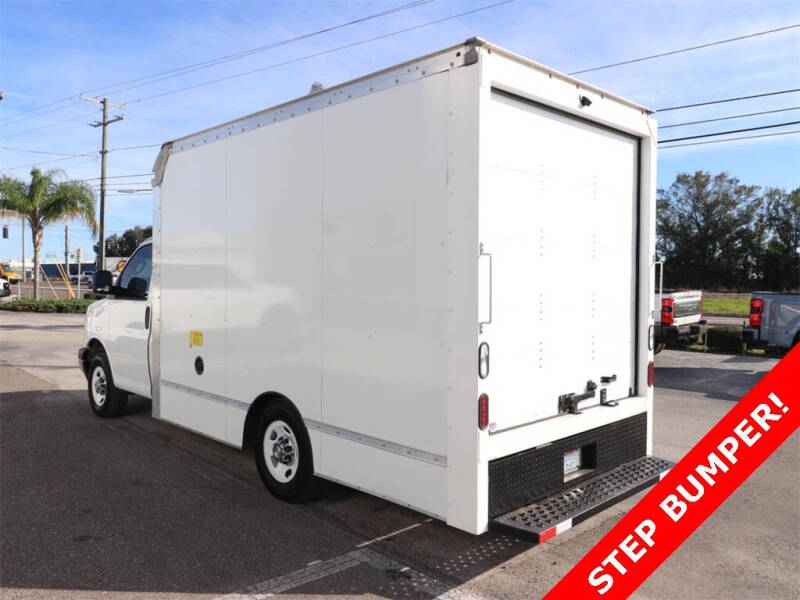 2022 GMC Savana 3500