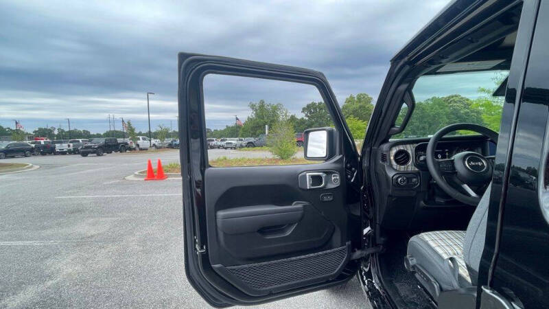 2026 Jeep Gladiator 85th Anniversary Edition