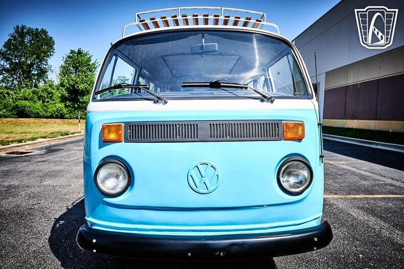 1990 Volkswagen Bus