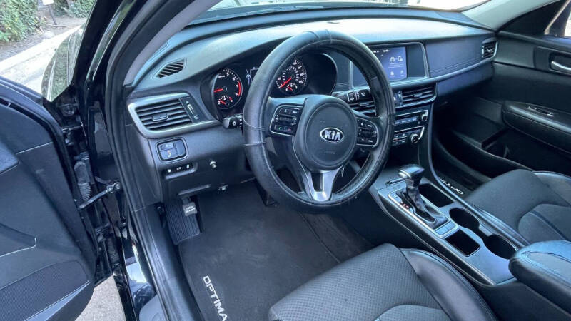 2018 Kia Optima S