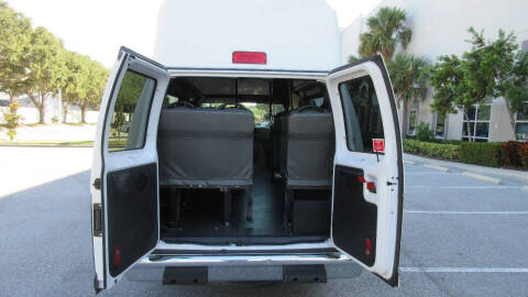 2013 Ford E-Series E-350 SD