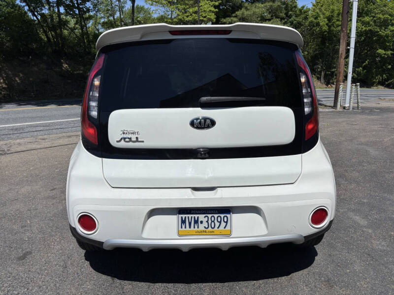 2017 Kia Soul +