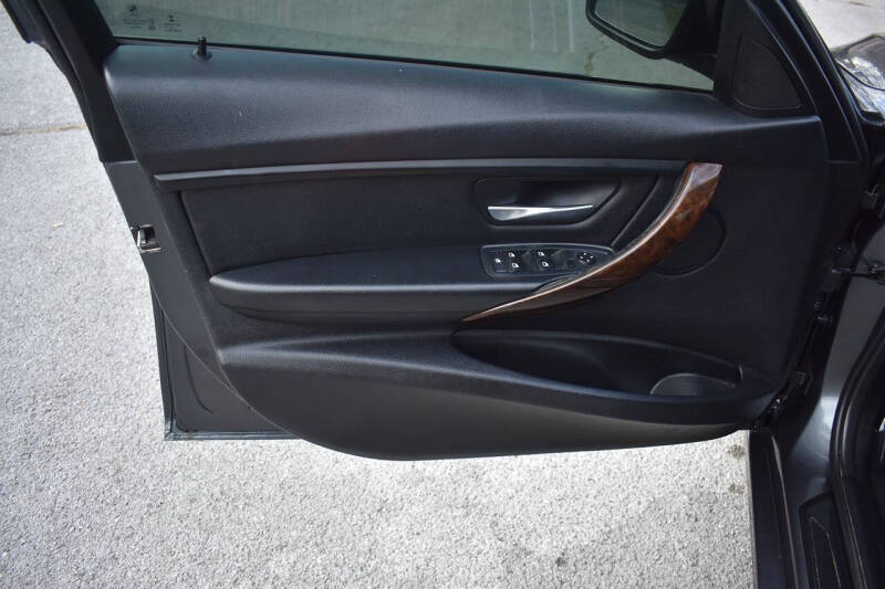 2015 BMW 3 Series 320i xDrive