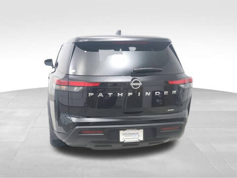 2023 Nissan Pathfinder S