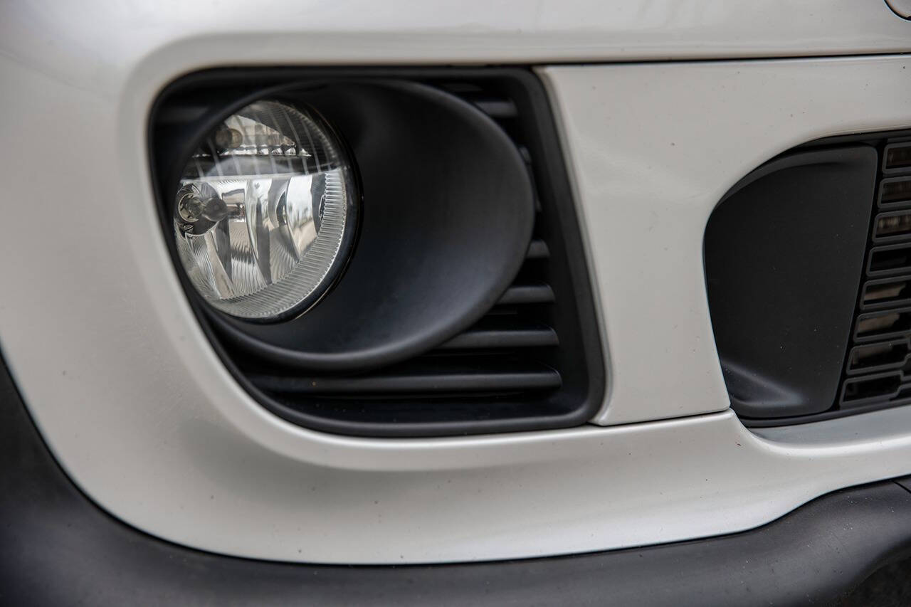 2012 MINI Cooper Hardtop 24