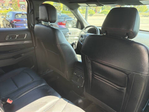 2017 Ford Explorer Sport