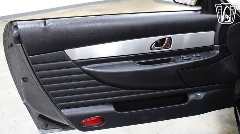 2003 Ford Thunderbird