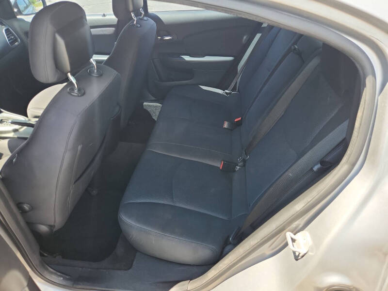 2013 Chrysler 200 Touring