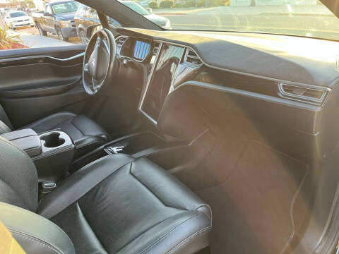 2016 Tesla Model X 90D