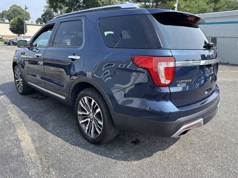 2017 Ford Explorer Platinum