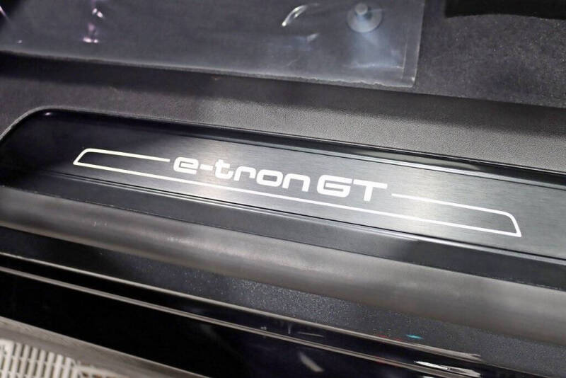 2023 Audi e-tron GT quattro Prestige