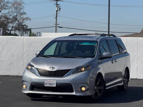 2015 Toyota Sienna