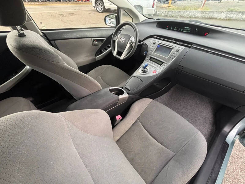 2012 Toyota Prius Three