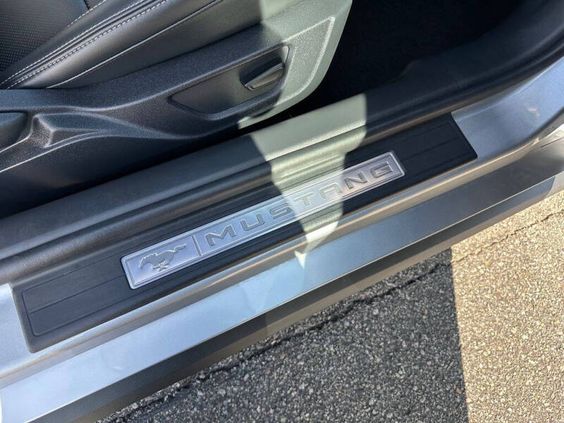 2025 Ford Mustang EcoBoost Premium