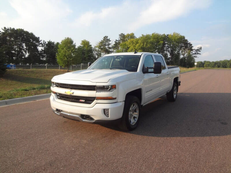 2017 Chevrolet Silverado 1500 for sale at Garza Motors in Shakopee MN