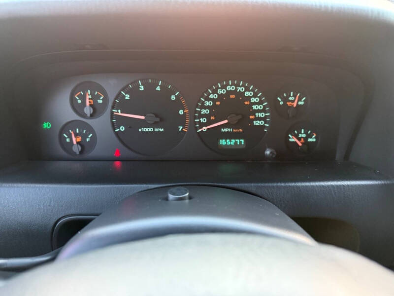 2002 Jeep Grand Cherokee Laredo