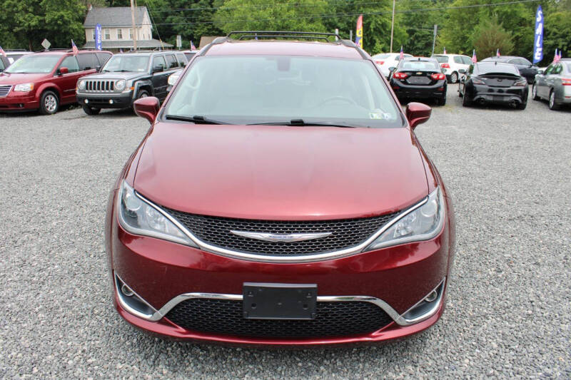 2017 Chrysler Pacifica Touring-L