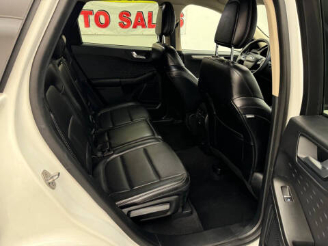 2020 Ford Escape SEL