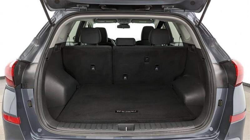 2021 Hyundai Tucson SE