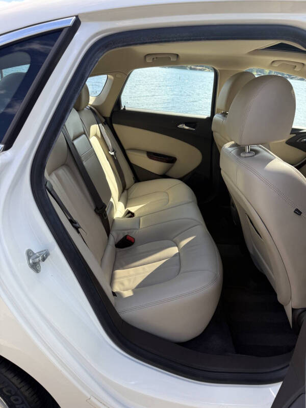 2012 Buick Verano Leather Group