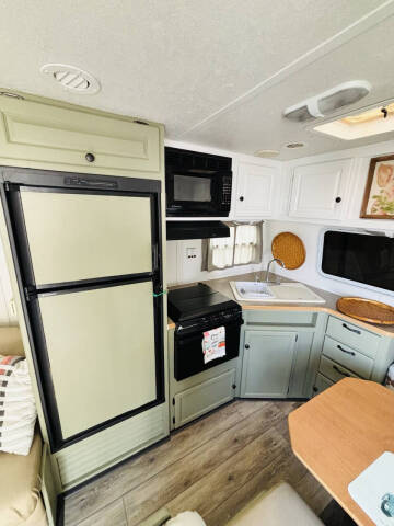 2005 Sunny Brook Solanta 2706