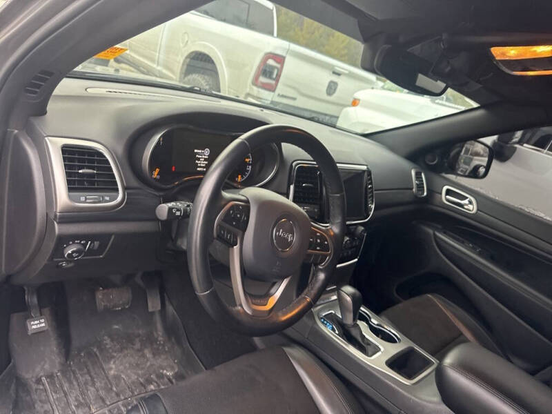 2020 Jeep Grand Cherokee Altitude