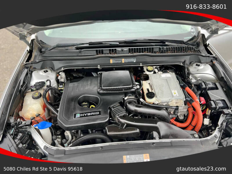 2013 Ford Fusion Hybrid SE