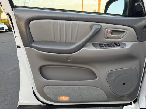 2004 Toyota Sequoia Limited