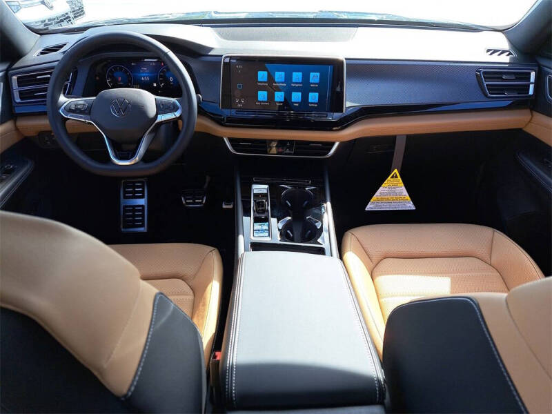 2026 Volkswagen Atlas Cross Sport SEL R-Line Black 4Motion