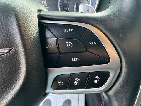 2017 Chrysler 300 C Platinum