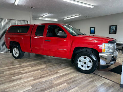 2013 Chevrolet Silverado 1500 for sale at FAIRLANE CAR CO. in Parma OH