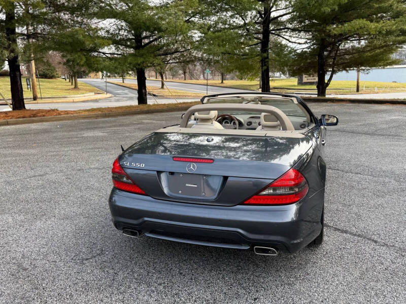 2011 Mercedes-Benz SL-Class SL550 photo 21