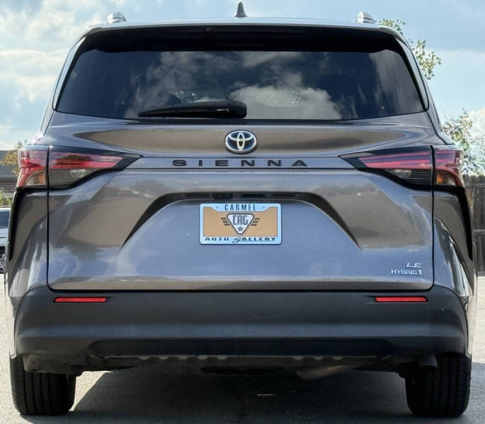 2021 Toyota Sienna LE 8-Passenger