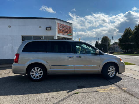 2015 Chrysler Town and Country Touring