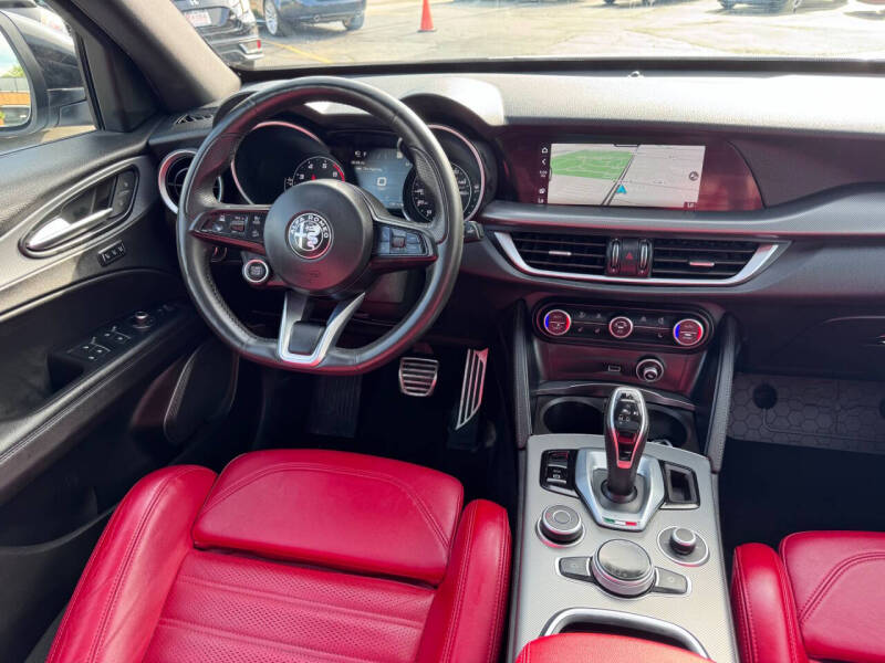 2023 Alfa Romeo Stelvio Veloce