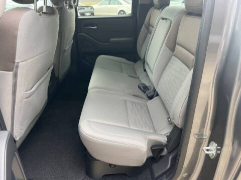 2022 Nissan Frontier SV