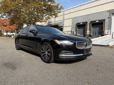 2023 Volvo S90 B6 Plus