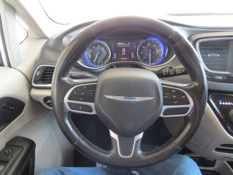 2020 Chrysler Pacifica Touring L