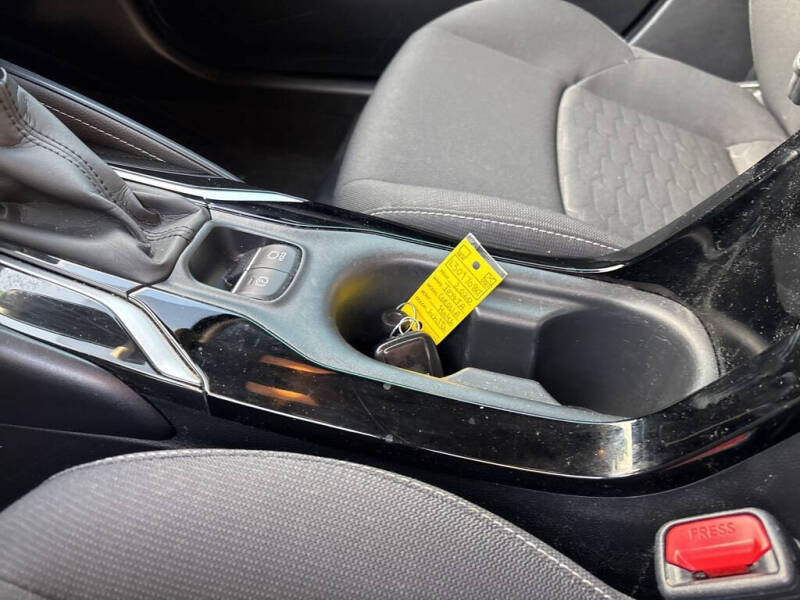 2020 Toyota Corolla Hatchback SE