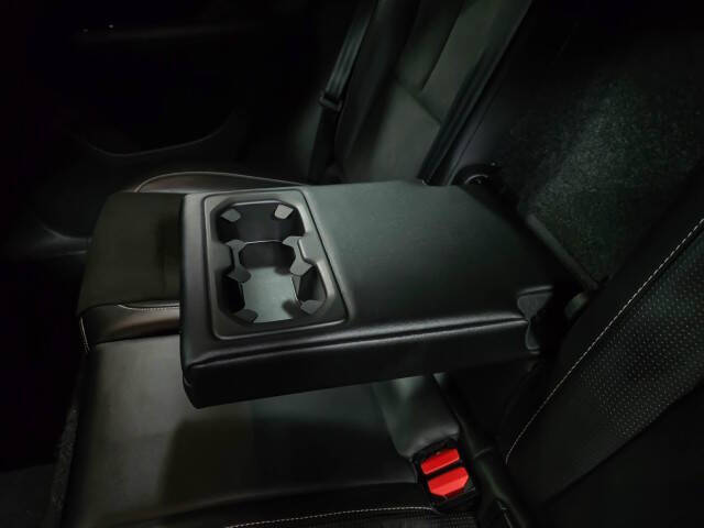 2020 Volvo XC40 T4 R-Design