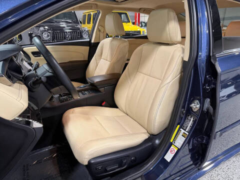 2018 Toyota Avalon Hybrid Limited