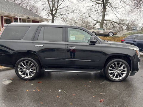 2019 Cadillac Escalade Luxury