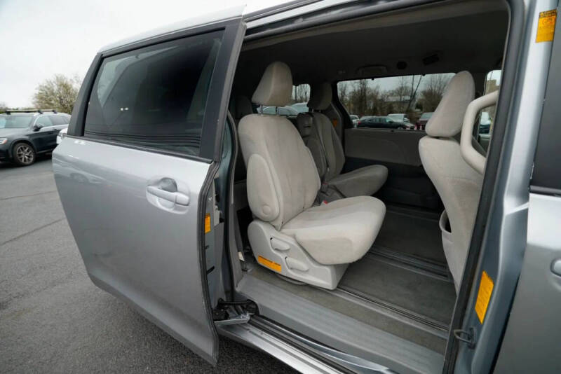 2014 Toyota Sienna