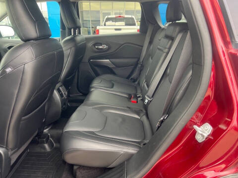 2019 Jeep Cherokee Overland