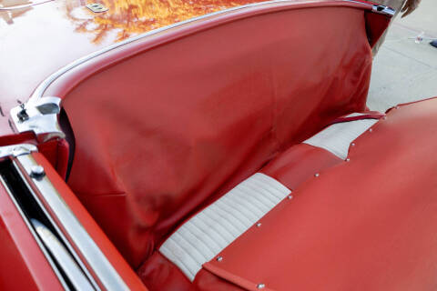 1956 Ford Thunderbird