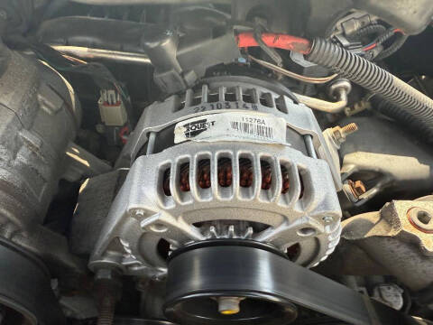 2008 Mitsubishi Raider LS