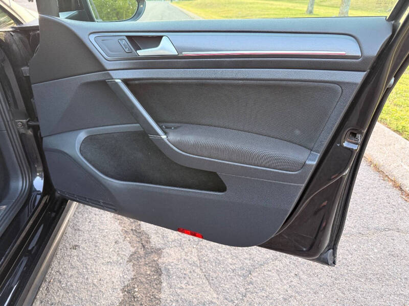 2019 Volkswagen Golf GTI Rabbit Edition
