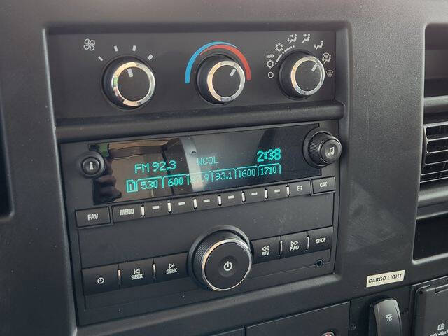 2025 Chevrolet Express 3500