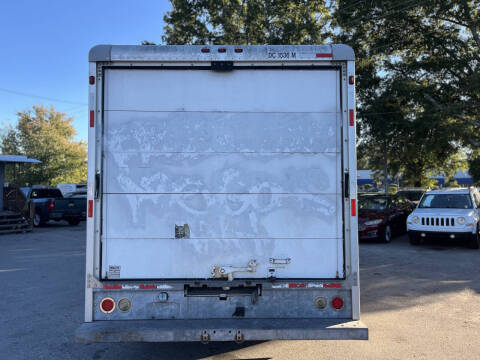 2006 Ford E-Series E-450 SD