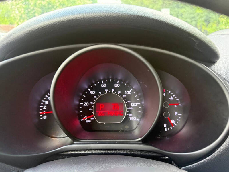 2015 Kia Soul +